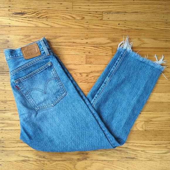 Levi's Wedgie Straight Crop Jeans Uncovered Truth - Picture 3 of 5